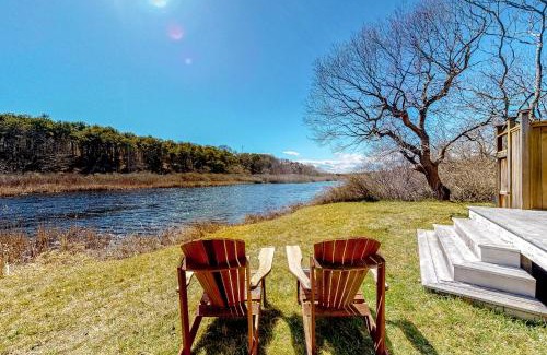 North Truro Casa | Cold Storage Beach Cottage
