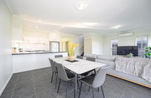 Colebee Casa | Colebee Modern 5BR House Spacious & Close to Park