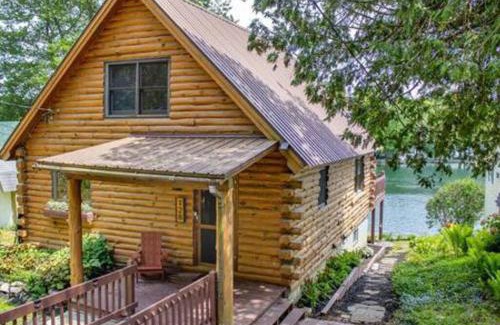 Hamilton Casa | Colgate Cabin #6