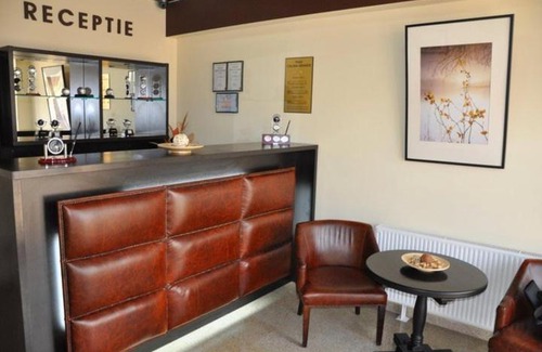 Valea Calugareasca Hotel | Colina Grande