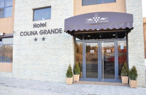 Valea Calugareasca Hotel | Colina Grande
