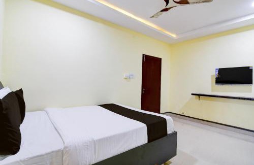 Srikakulam Hotel | Collection O Rama Lakshmana Junction Srikakulam