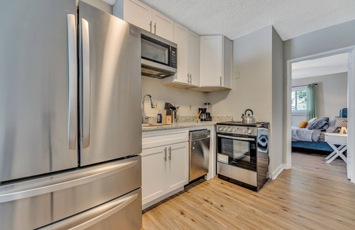 Eagan Park Casa | College Park Charmer Near ATL w/ Parking