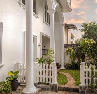 Malabe Casa | COLOMBO Eco Lodge & Wellness Centre