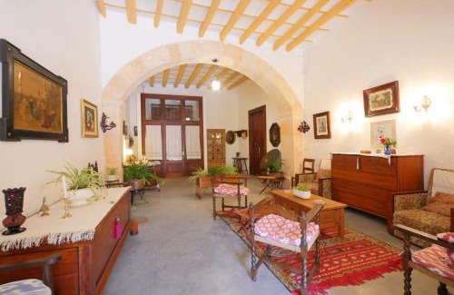 Petra Casa | Colomer