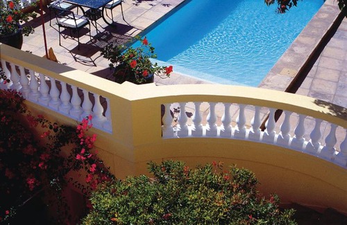 Muizenberg Hotel | Colona Castle