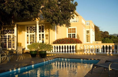 Muizenberg Hotel | Colona Castle