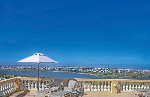 Muizenberg Hotel | Colona Castle