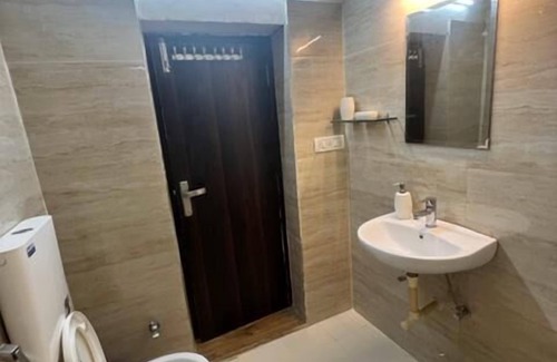 Rakabganj Casa | Colonel Dugal's - Near Taj, Fort & Shopping