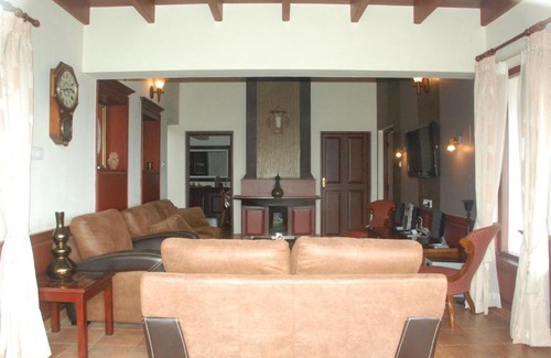 Coonoor Casa | Colonial 4 B/R Home, Great for Families, Coonoor