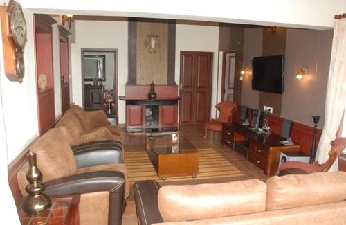 Coonoor Casa | Colonial 4 B/R Home, Great for Families, Coonoor
