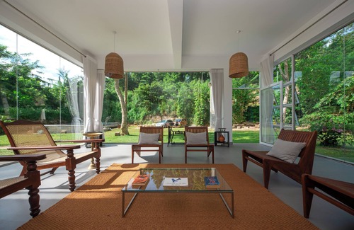 Kadugannawa Casa | Colonial-style bungalow with private pool, mountain views and tranquil vibes.