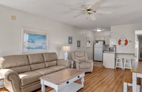Duck Condominio | Colony By The Sea End Unit with Ocean Views from Every Window!!