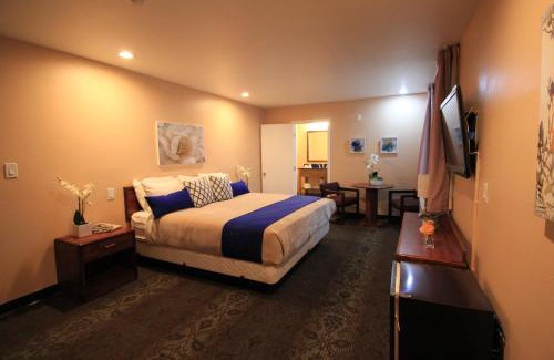 NoHo Arts District Hotel | Colony Inn