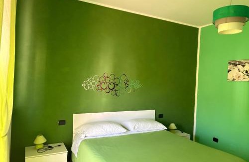 Cassano Magnago Cama Y Desayuno | Color House Malpensa B&B