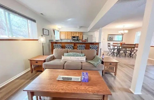 Cascade Casa | Colorado's best getaway and adventure located at the base of Pikes Peak #1