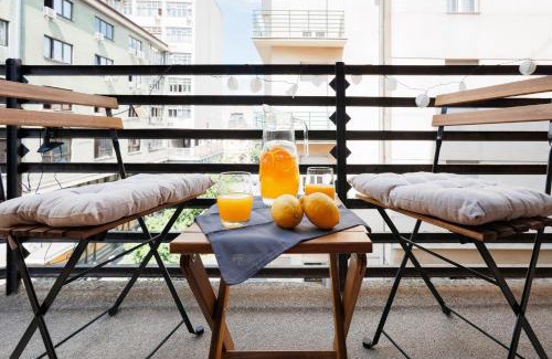 Stari Grad Apartamento | Colored Happiness Old Town Renovated