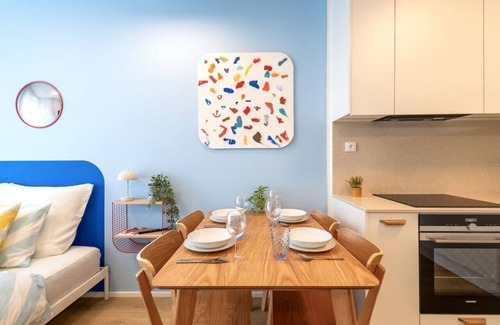 Holesovice Apartamento | Colorful Apartment Balcony Free Parking