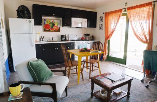 Golden Hill Apartamento | Colorful Casita Frida 1BD Retreat by Balboa Park