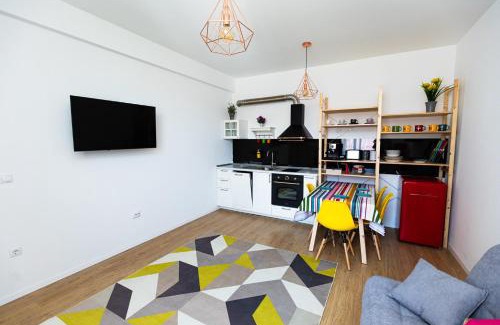 Old Town Apartamento | Colorful & Cozy Condo