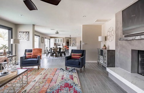 Scottsdale Estates Ten Casa | Colorful Desert Hideaway: Heated Pool & BBQ