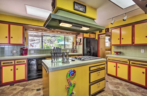 Mount Helix Casa | Colorful El Cajon Gem: Deck, Garden & Valley Views