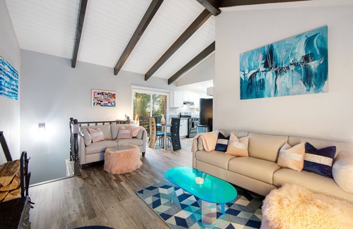 Arrowhead Villas Casa | Colorful home with washer/dryer, AC & wood-burning fireplace in a lovely setting