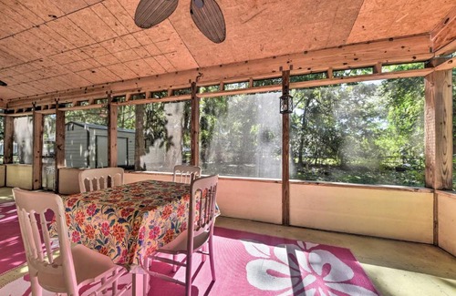 St. Marys Casa | Colorful St Marys Home Walk to Waterfront!