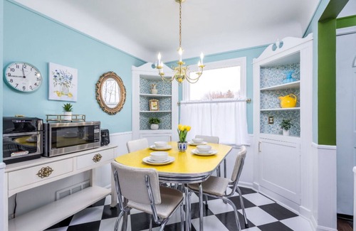 Hazel Park Casa | Colorful Vintage Bungalow w/ King Bed + Gym + Office + Fast WiFi