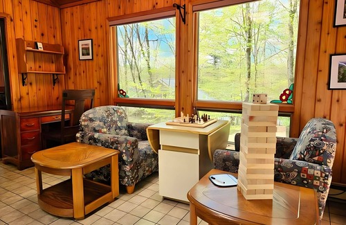 East Stroudsburg Chalet De Esquí | ColorSplash Lodge: Camelbeach just mins away!