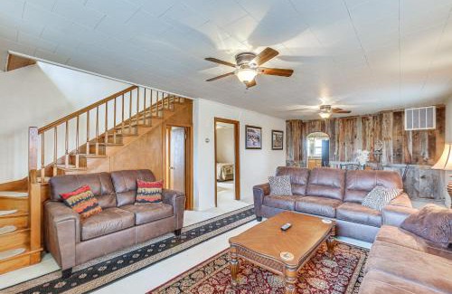 Kingsdown Casa | Comanche County Home Near Hunting and Fishing!