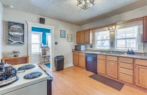 Kingsdown Casa | Comanche County Home Near Hunting & Fishing!