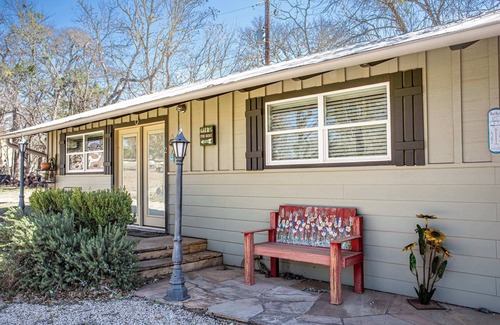 Ingram Casa | Combined Cabin Escape w BBQ, Fire Pit