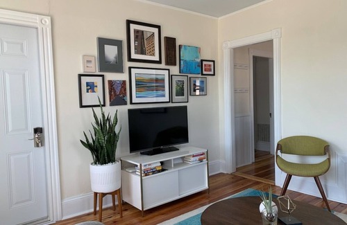 East Providence Apartamento | Combined first and second floor - Anthony St