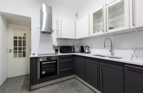 Santa Catarina Apartamento | Combro - Spacious T2 in the heart of Lisbon!