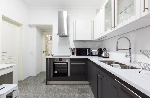Santa Catarina Apartamento | Combro - Spacious T2 in the heart of Lisbon!
