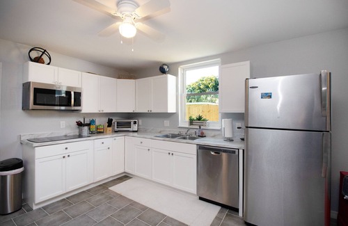 St. Petersburg - Clearwater Casa | Come enjoy this unique Mother In-Law Suite
