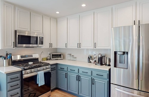 Thousand Oaks Casa | Come Home & Enjoy the Fruit!