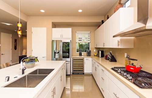 Cathedral City Casa | Come Home to Contemporary Luxury Living