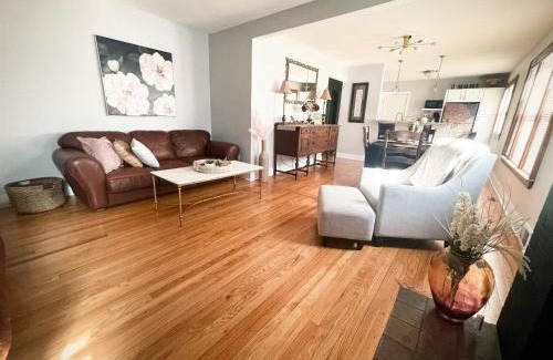 Syracuse Apartamento | Come home to Kenwood Conveniently located Syracuse