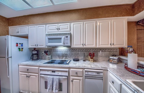 New Braunfels Condominio | Come Stay at the Beautiful River Haus at Camp Warnecke Estates!