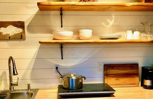 Santa Barbara Casa | Come stay in a beautiful garden retreat home near the beach in Santa Barbara.