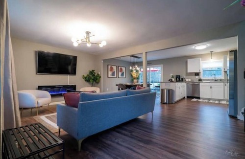 Mount Pocahontas Casa | Come to our Mountain Modern Home