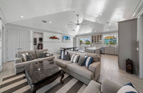 North Captiva Casa | Come Together-consist of 2 Homes4 Golf Carts2 pool