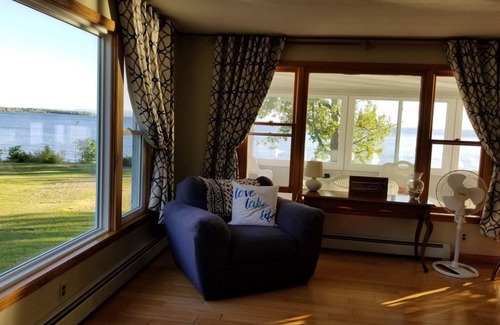 North Hero Casa | Come view the Eclipse while relaxing at this lakefront home!