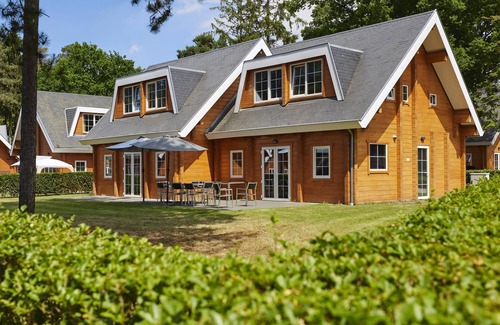 Zutendaal Casa | Comfort 12-person bungalow in the holiday park Landal Mooi Zutendaal