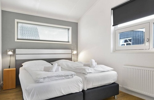 Terherne Casa | Comfort 4-6-person bungalow in the holiday park Landal Oan 'e Poel