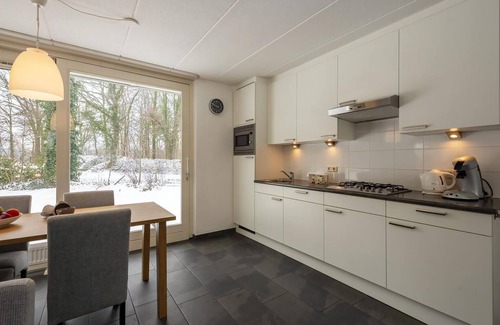 Enter Casa | Comfort 4-person bungalow in the holiday park Landal Landgoed De Elsgraven