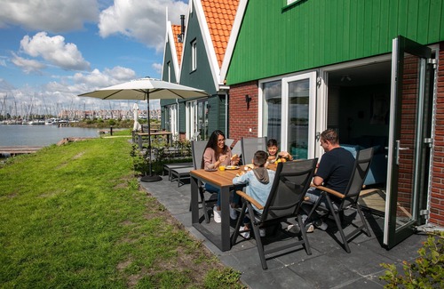 Volendam Casa | Comfort 6-person bungalow in the holiday park Landal Volendam