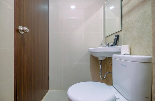 Depok Apartamento | Comfort And Best Deal Studio Room Transpark Cibubur Apartment